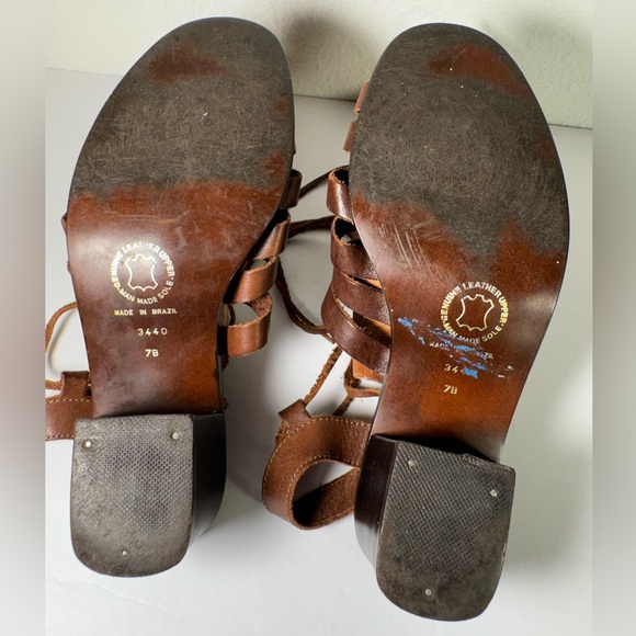 Vintage BCNY International Brown Leather Sandals Ankle Straps Gold Details - Picture 9 of 9
